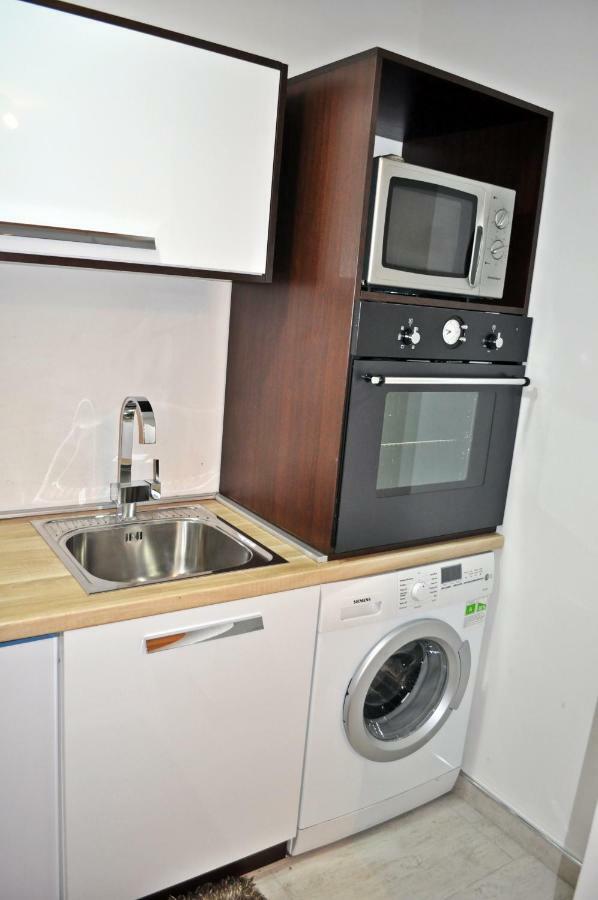 Apartman Dina Apartment Tuzla Ngoại thất bức ảnh