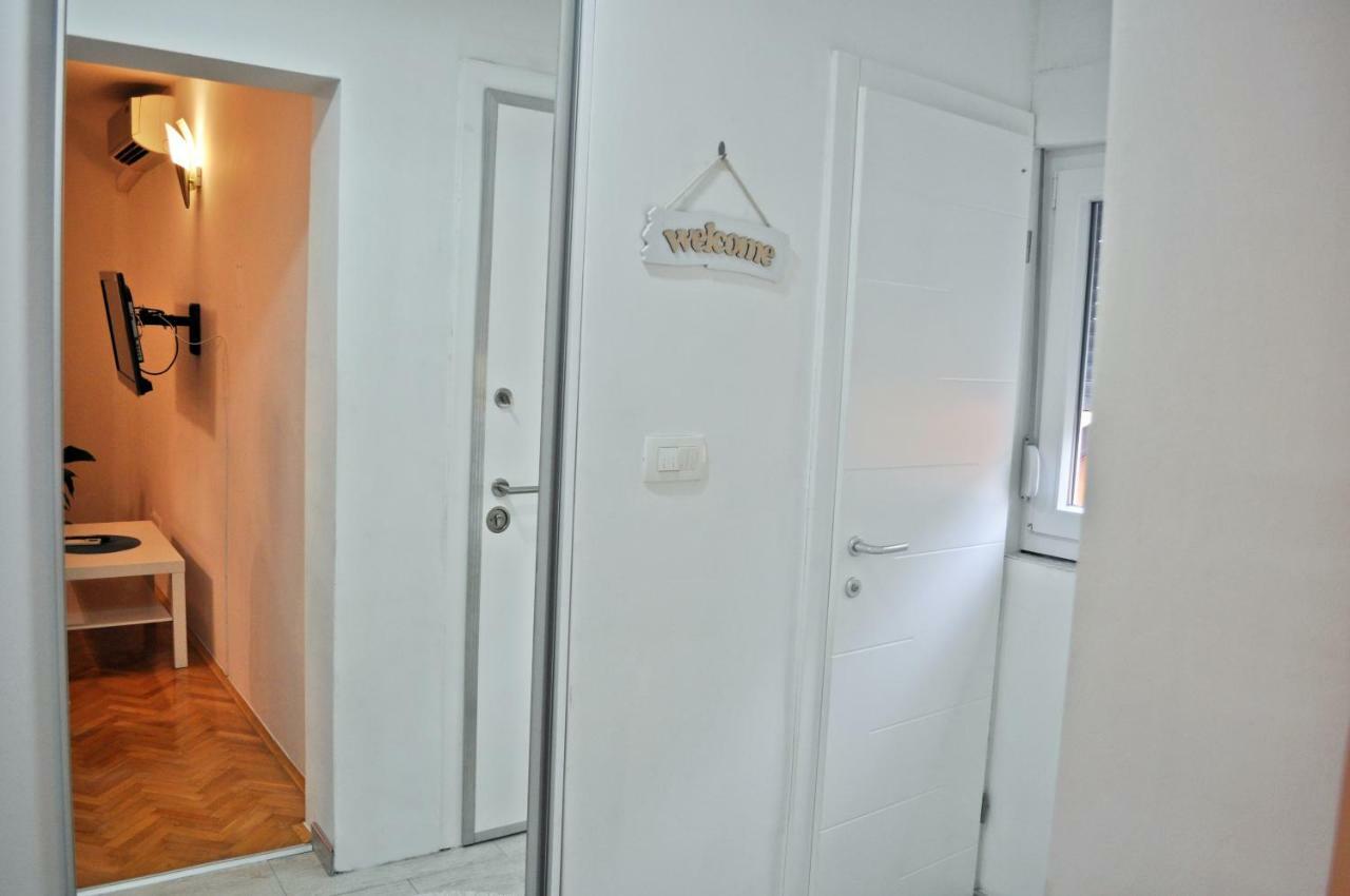 Apartman Dina Apartment Tuzla Ngoại thất bức ảnh